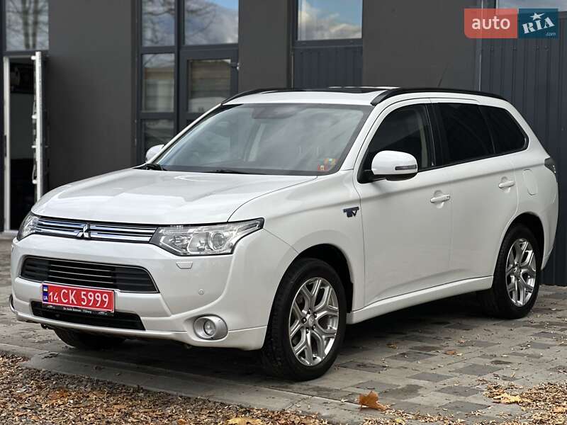 Позашляховик / Кросовер Mitsubishi Outlander 2013 в Івано-Франківську фото 3 Позашляховик / Кросовер Mitsubishi Outlander 2013 в Івано-Франківську