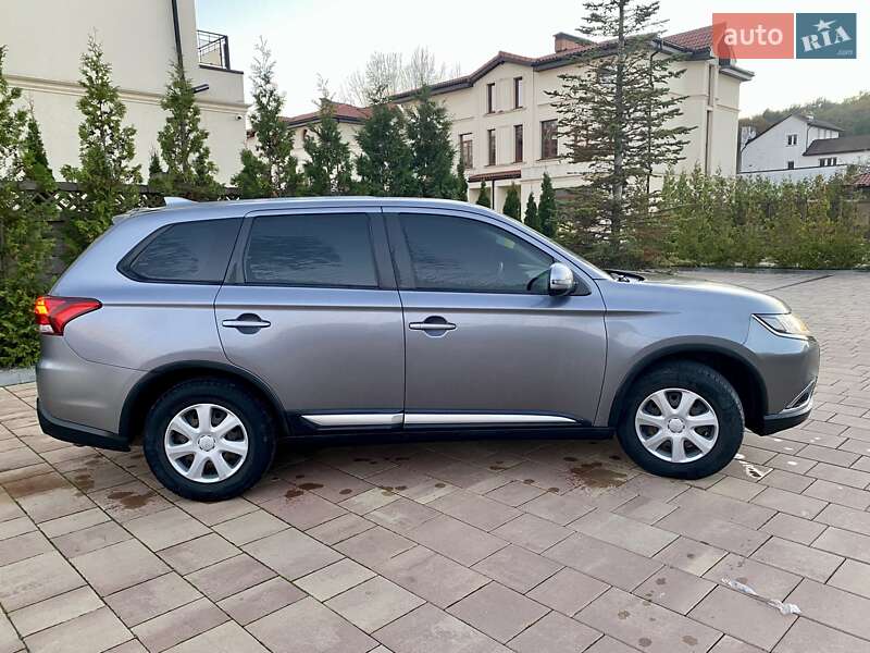 Позашляховик / Кросовер Mitsubishi Outlander 2018 в Києві фото 4 Позашляховик / Кросовер Mitsubishi Outlander 2018 в Києві