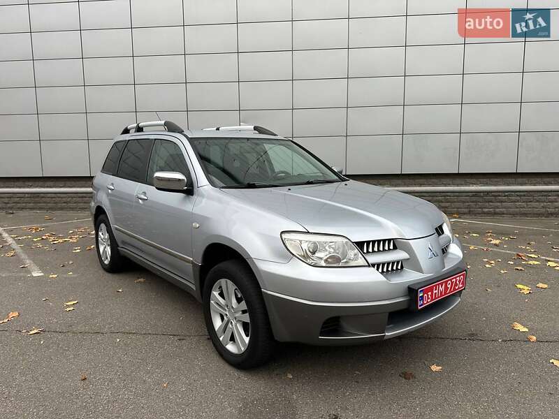 Внедорожник / Кроссовер Mitsubishi Outlander 2005 в Броварах фото 3 Внедорожник / Кроссовер Mitsubishi Outlander 2005 в Броварах