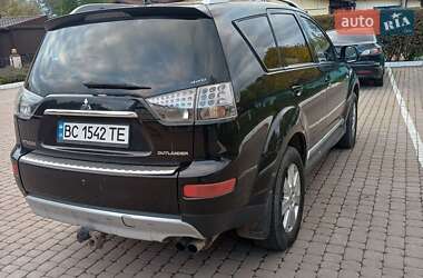 Позашляховик / Кросовер Mitsubishi Outlander 2008 в  фото 4 Позашляховик / Кросовер Mitsubishi Outlander 2008 в