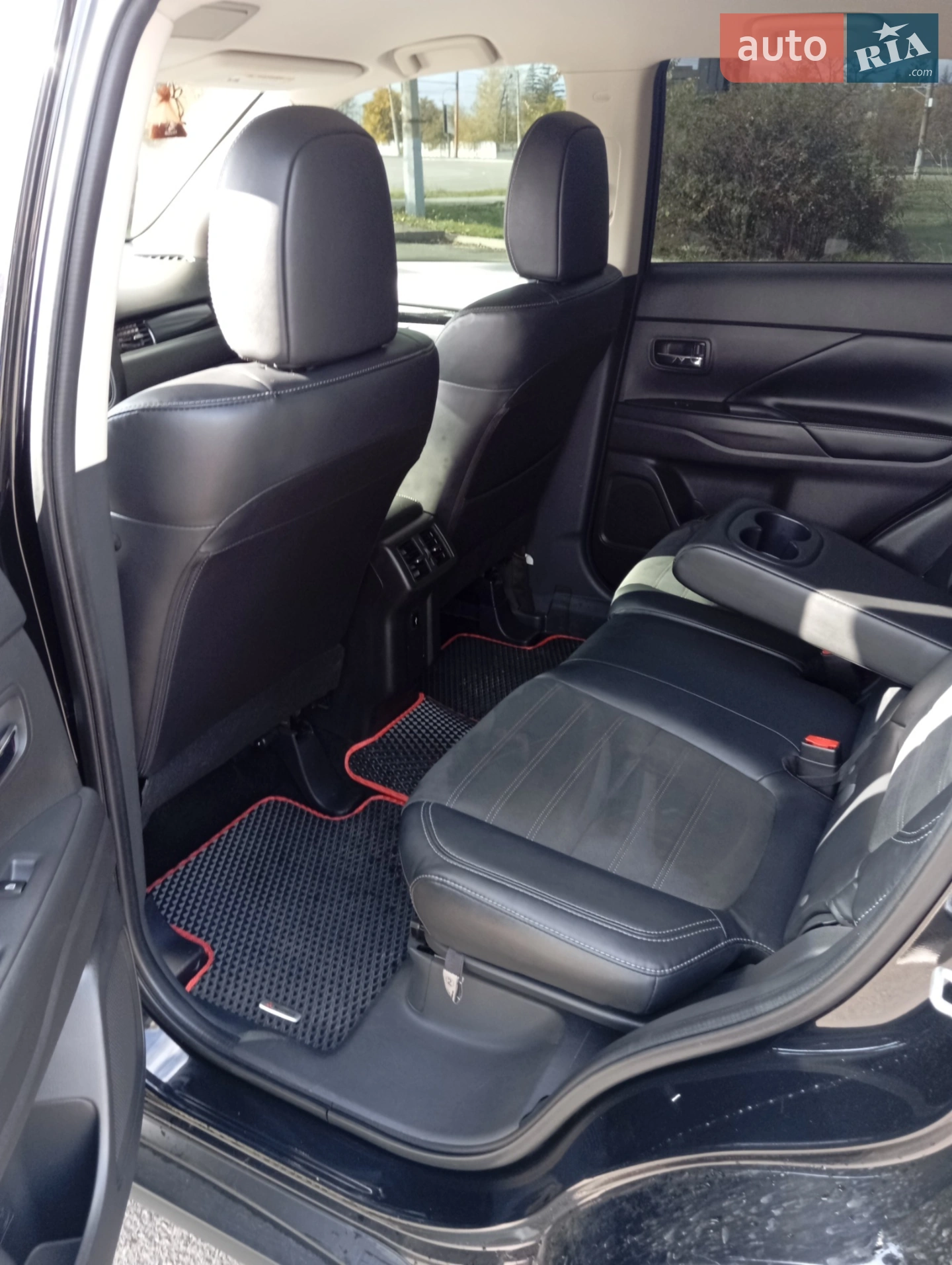 2019 Mitsubishi Outlander - мініатюра 8