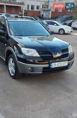 Внедорожник / Кроссовер Mitsubishi Outlander 2005 в Чернигове Внедорожник / Кроссовер Mitsubishi Outlander 2005 в Чернигове