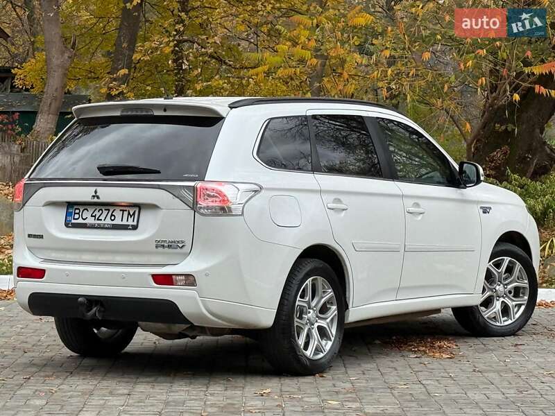 Внедорожник / Кроссовер Mitsubishi Outlander 2014 в Дрогобыче фото 21 Внедорожник / Кроссовер Mitsubishi Outlander 2014 в Дрогобыче