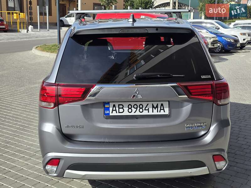 Внедорожник / Кроссовер Mitsubishi Outlander 2018 в Виннице