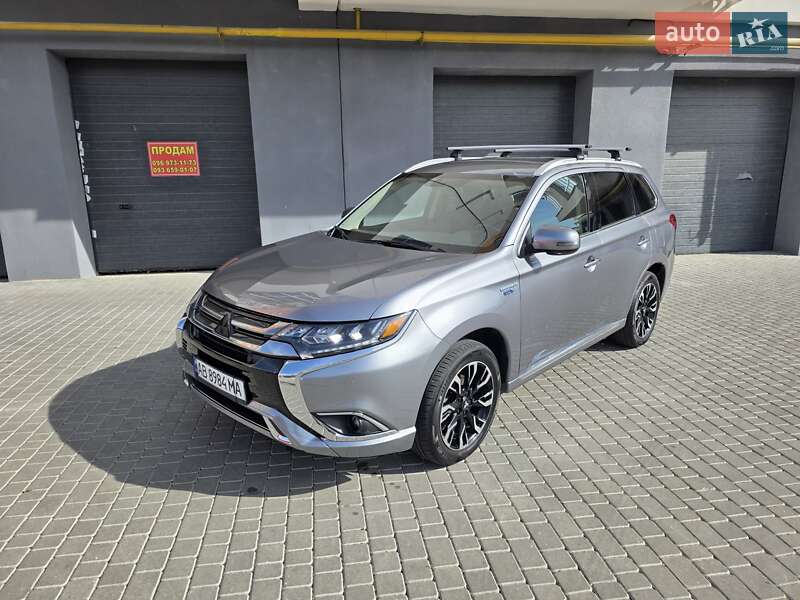 Внедорожник / Кроссовер Mitsubishi Outlander 2018 в Виннице