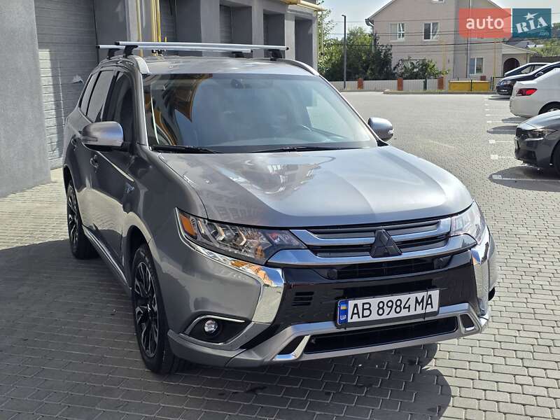 Внедорожник / Кроссовер Mitsubishi Outlander 2018 в Виннице
