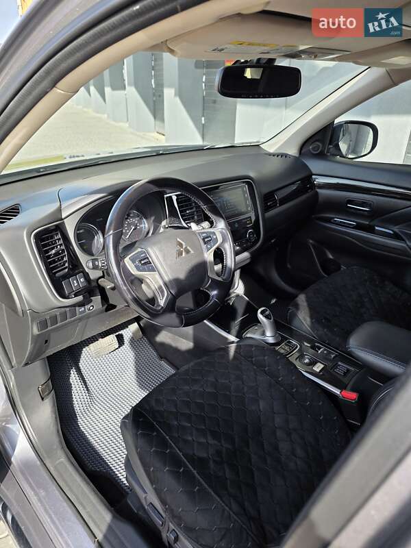 Внедорожник / Кроссовер Mitsubishi Outlander 2018 в Виннице