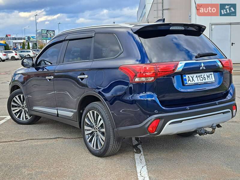 Внедорожник / Кроссовер Mitsubishi Outlander 2022 в Борисполе фото 3 Внедорожник / Кроссовер Mitsubishi Outlander 2022 в Борисполе