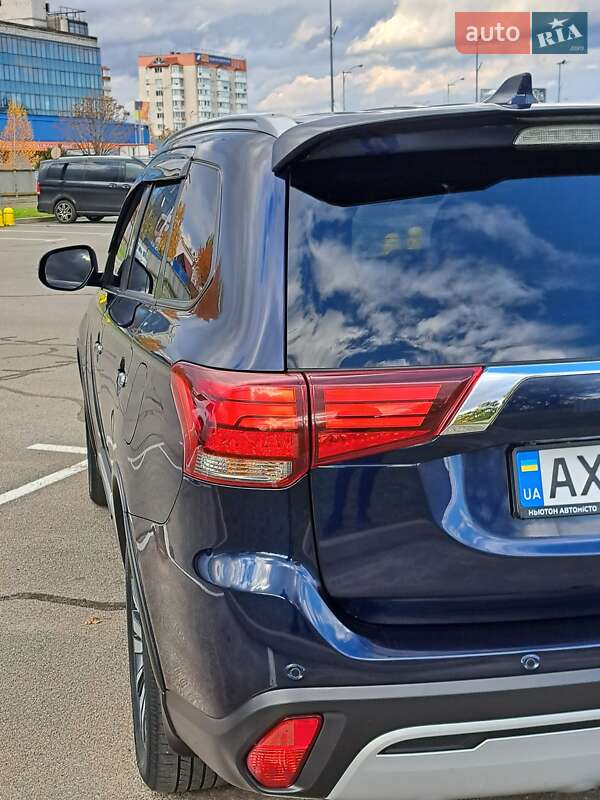 Внедорожник / Кроссовер Mitsubishi Outlander 2022 в Борисполе фото 9 Внедорожник / Кроссовер Mitsubishi Outlander 2022 в Борисполе