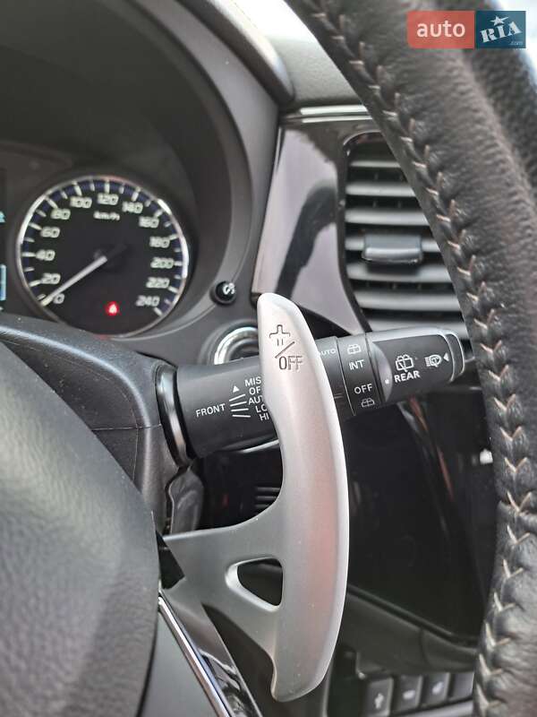 Внедорожник / Кроссовер Mitsubishi Outlander 2022 в Борисполе фото 26 Внедорожник / Кроссовер Mitsubishi Outlander 2022 в Борисполе