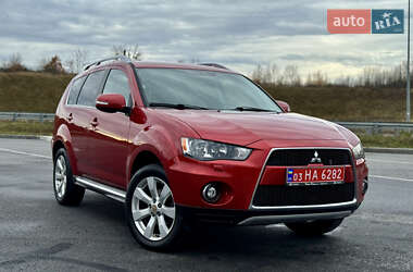Внедорожник / Кроссовер Mitsubishi Outlander 2010 в Полтаве