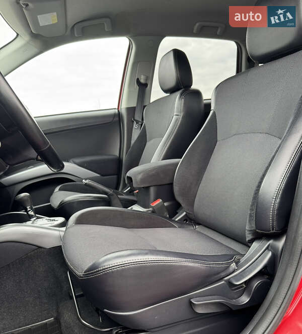 Внедорожник / Кроссовер Mitsubishi Outlander 2010 в Полтаве фото 21 Внедорожник / Кроссовер Mitsubishi Outlander 2010 в Полтаве