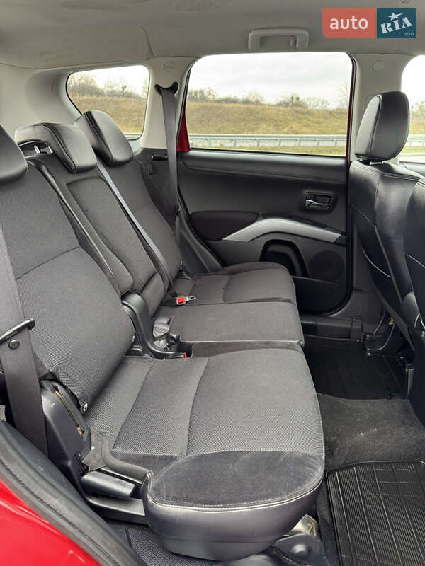 Внедорожник / Кроссовер Mitsubishi Outlander 2010 в Полтаве фото 37 Внедорожник / Кроссовер Mitsubishi Outlander 2010 в Полтаве