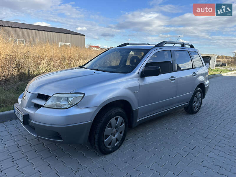 Внедорожник / Кроссовер Mitsubishi Outlander 2005 в Ивано-Франковске фото 2 Внедорожник / Кроссовер Mitsubishi Outlander 2005 в Ивано-Франковске