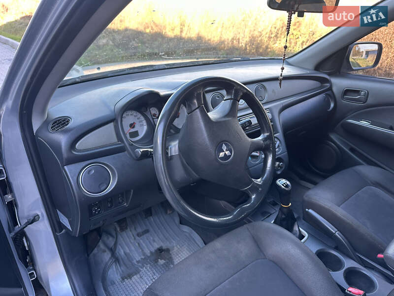 Внедорожник / Кроссовер Mitsubishi Outlander 2005 в Ивано-Франковске фото 26 Внедорожник / Кроссовер Mitsubishi Outlander 2005 в Ивано-Франковске