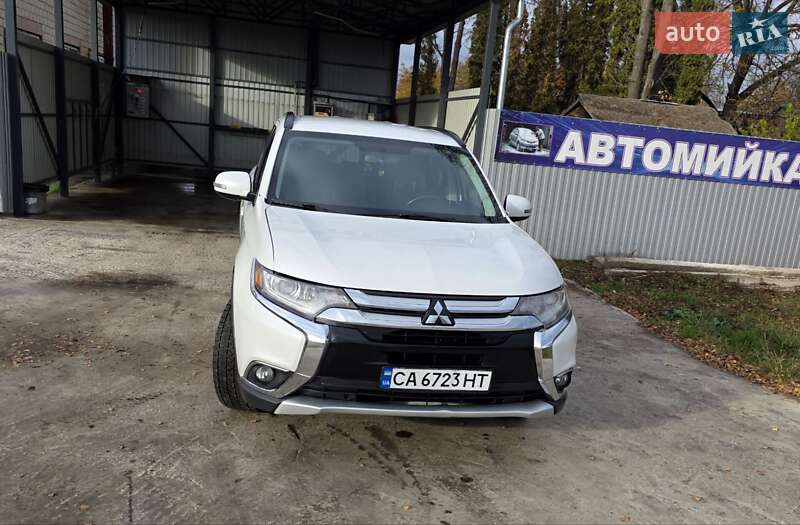 Внедорожник / Кроссовер Mitsubishi Outlander 2015 в Золотоноше фото 7 Внедорожник / Кроссовер Mitsubishi Outlander 2015 в Золотоноше