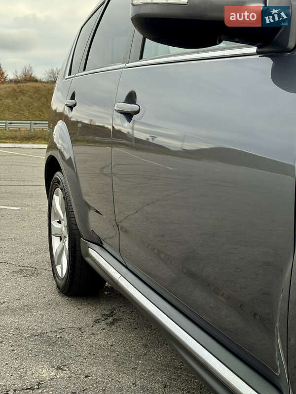 Внедорожник / Кроссовер Mitsubishi Outlander 2011 в Полтаве