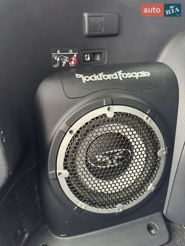 Внедорожник / Кроссовер Mitsubishi Outlander 2011 в Полтаве