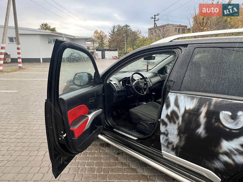 Внедорожник / Кроссовер Mitsubishi Outlander 2008 в Кременчуге фото 25 Внедорожник / Кроссовер Mitsubishi Outlander 2008 в Кременчуге