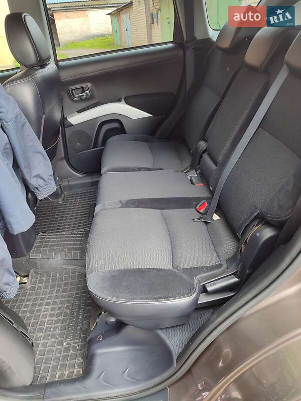 Внедорожник / Кроссовер Mitsubishi Outlander 2010 в Печенегах