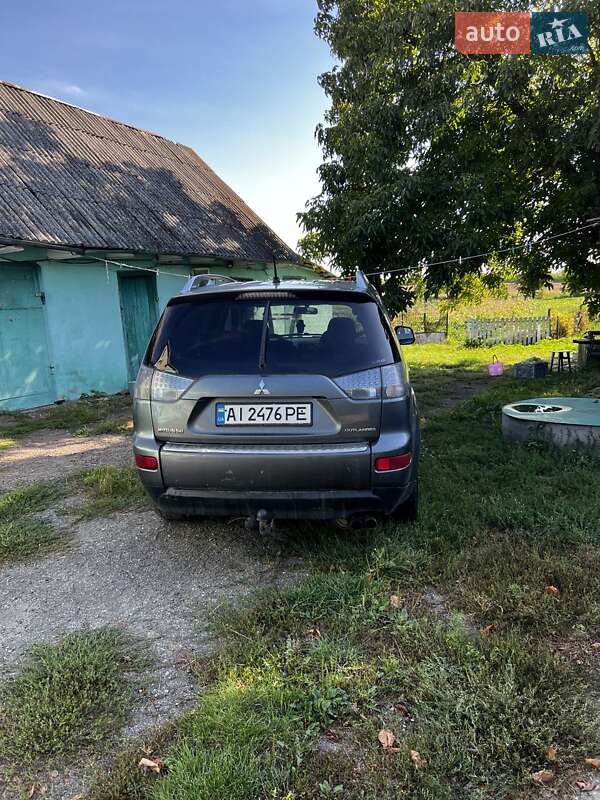 Внедорожник / Кроссовер Mitsubishi Outlander 2007 в Сквире