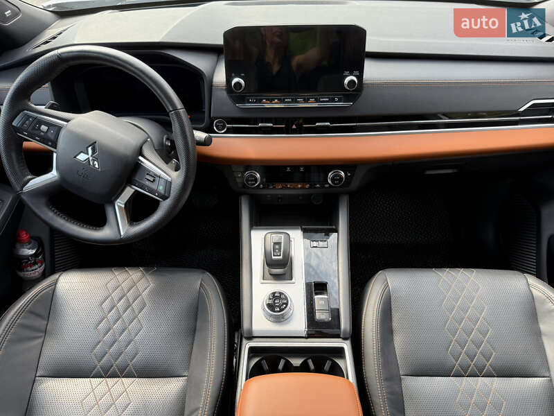 Внедорожник / Кроссовер Mitsubishi Outlander 2022 в Днепре фото 16 Внедорожник / Кроссовер Mitsubishi Outlander 2022 в Днепре