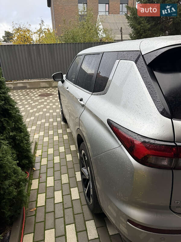 Внедорожник / Кроссовер Mitsubishi Outlander 2022 в Ирпене фото 8 Внедорожник / Кроссовер Mitsubishi Outlander 2022 в Ирпене