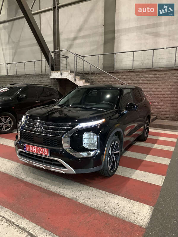 Позашляховик / Кросовер Mitsubishi Outlander 2022 в Києві фото 3 Позашляховик / Кросовер Mitsubishi Outlander 2022 в Києві