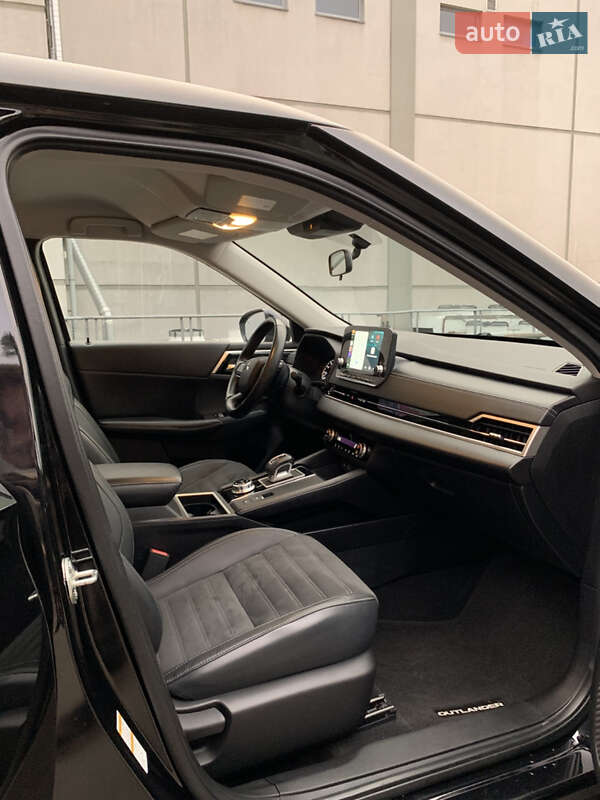 Позашляховик / Кросовер Mitsubishi Outlander 2022 в Києві фото 12 Позашляховик / Кросовер Mitsubishi Outlander 2022 в Києві