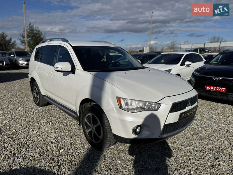 Позашляховик / Кросовер Mitsubishi Outlander 2010 в Івано-Франківську