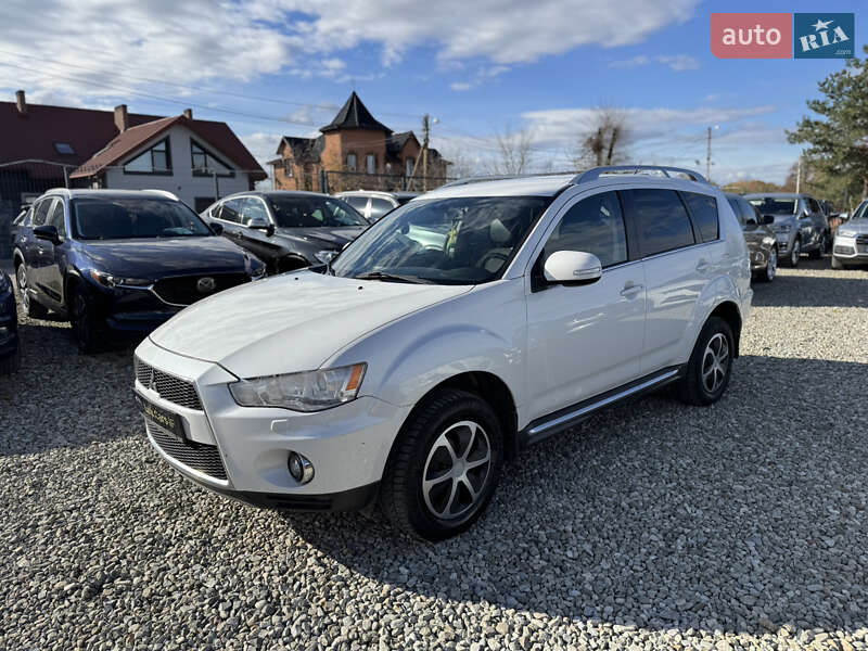 Позашляховик / Кросовер Mitsubishi Outlander 2010 в Івано-Франківську