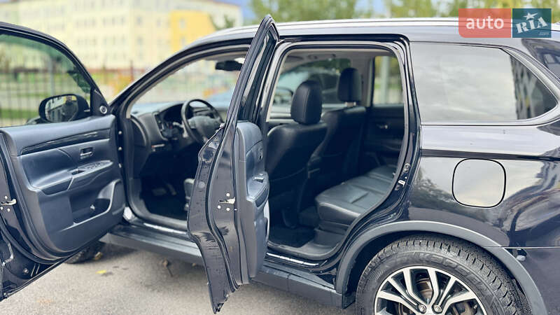 Внедорожник / Кроссовер Mitsubishi Outlander 2016 в Борисполе фото 27 Внедорожник / Кроссовер Mitsubishi Outlander 2016 в Борисполе