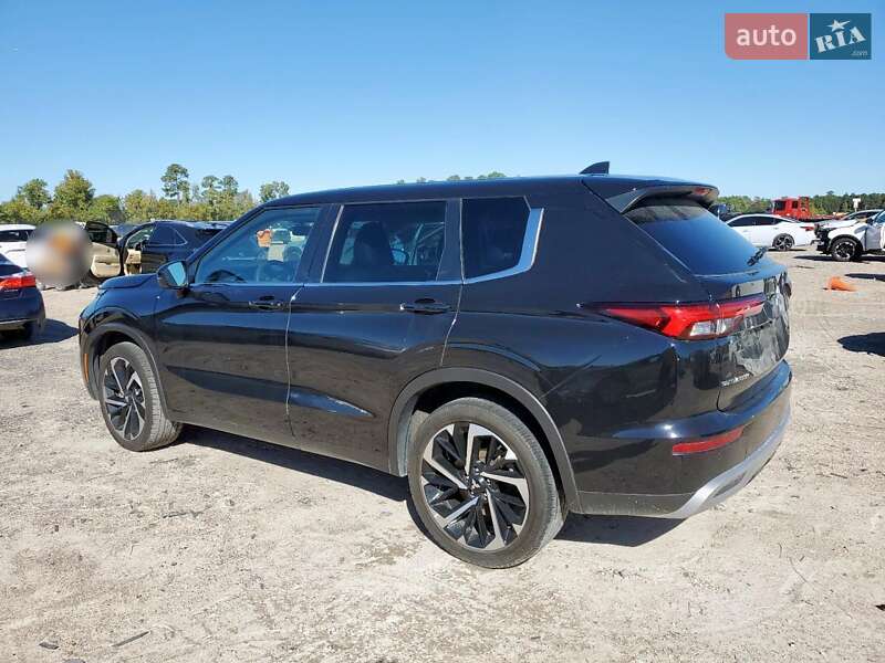 Внедорожник / Кроссовер Mitsubishi Outlander 2023 в Киеве