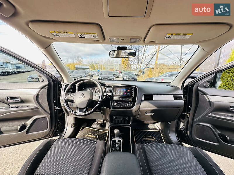 Внедорожник / Кроссовер Mitsubishi Outlander 2018 в Харькове