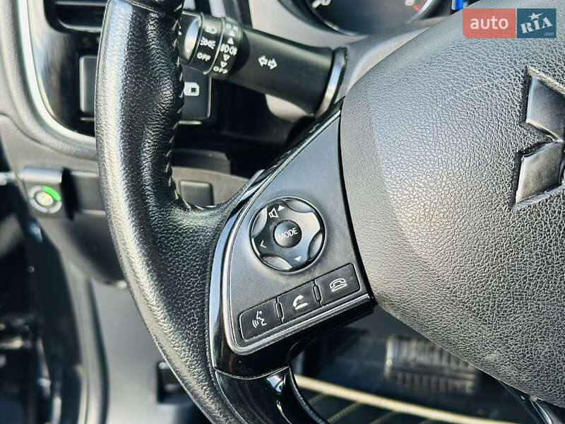 Внедорожник / Кроссовер Mitsubishi Outlander 2018 в Харькове