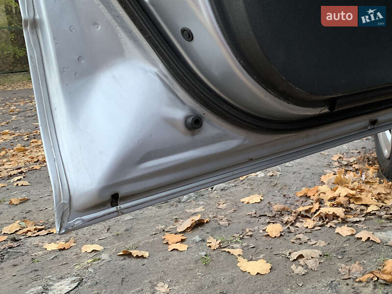 Позашляховик / Кросовер Mitsubishi Outlander 2004 в Ківерцях