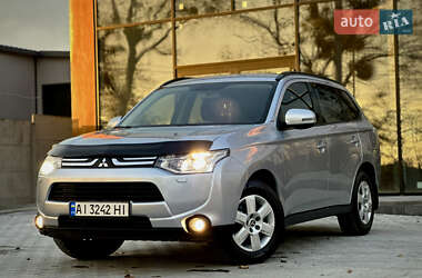 Внедорожник / Кроссовер Mitsubishi Outlander 2012 в Киеве