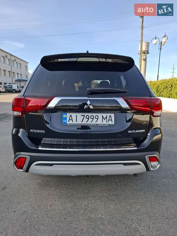 Внедорожник / Кроссовер Mitsubishi Outlander 2018 в Белой Церкви