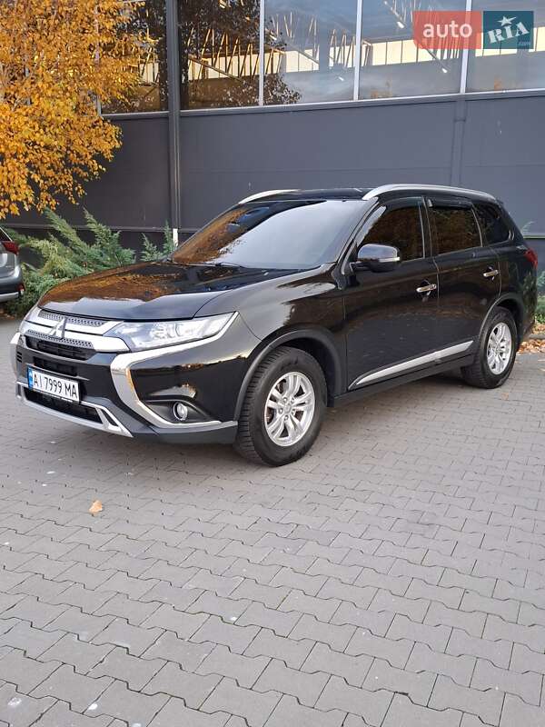 Внедорожник / Кроссовер Mitsubishi Outlander 2018 в Белой Церкви