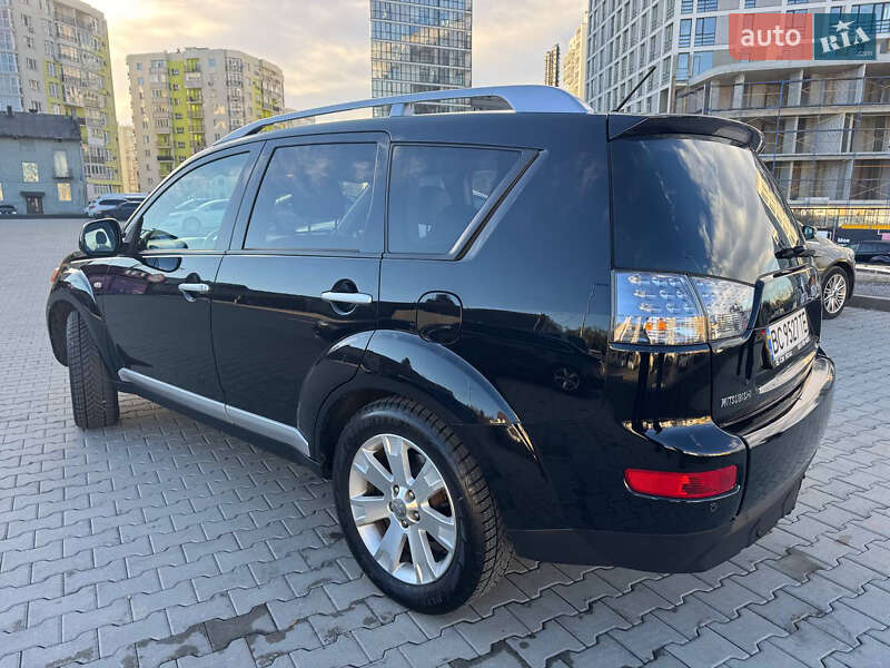 Внедорожник / Кроссовер Mitsubishi Outlander 2008 в Львове