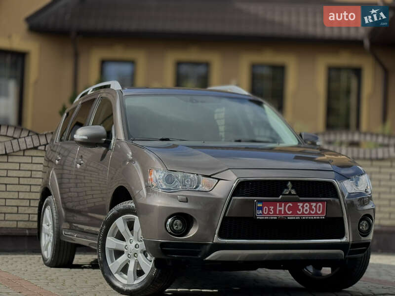 Внедорожник / Кроссовер Mitsubishi Outlander 2012 в Дрогобыче
