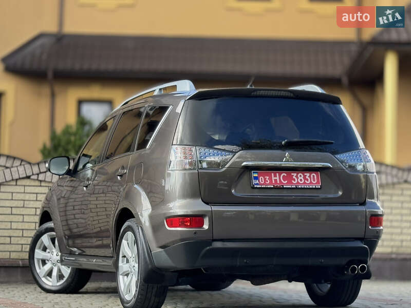 Внедорожник / Кроссовер Mitsubishi Outlander 2012 в Дрогобыче