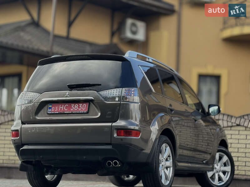 Внедорожник / Кроссовер Mitsubishi Outlander 2012 в Дрогобыче