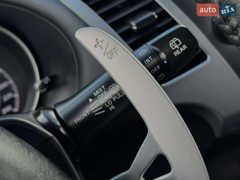 Внедорожник / Кроссовер Mitsubishi Outlander 2012 в Дрогобыче