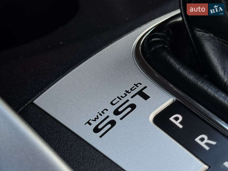 Внедорожник / Кроссовер Mitsubishi Outlander 2012 в Дрогобыче