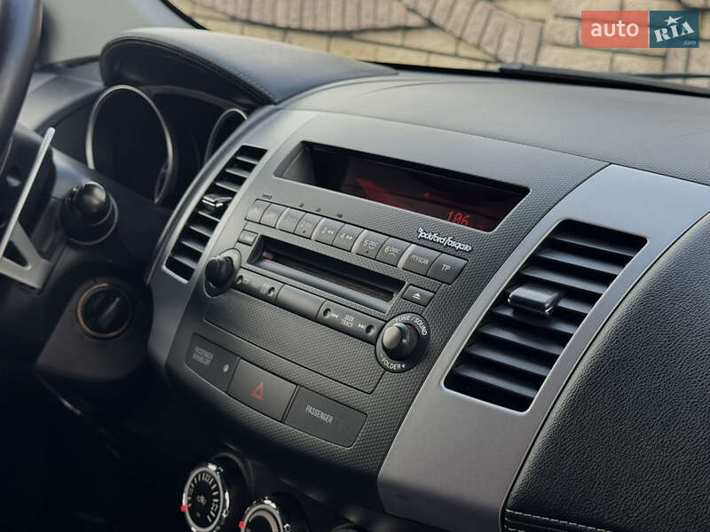 Внедорожник / Кроссовер Mitsubishi Outlander 2012 в Дрогобыче