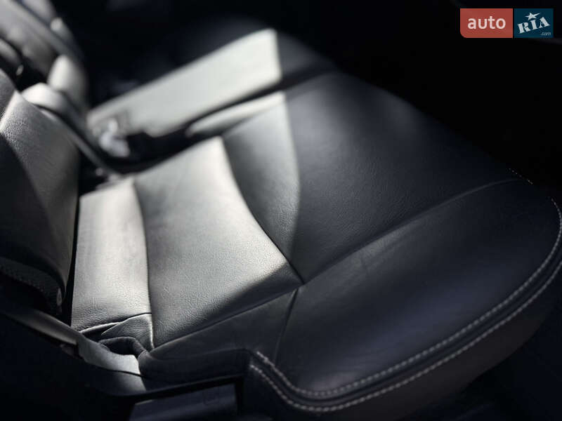 Внедорожник / Кроссовер Mitsubishi Outlander 2012 в Дрогобыче