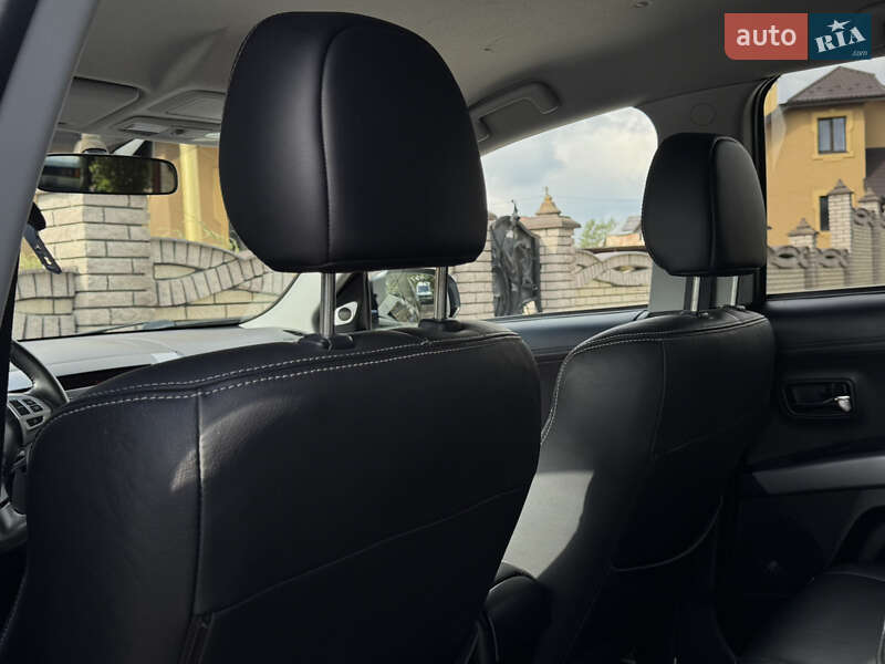 Внедорожник / Кроссовер Mitsubishi Outlander 2012 в Дрогобыче