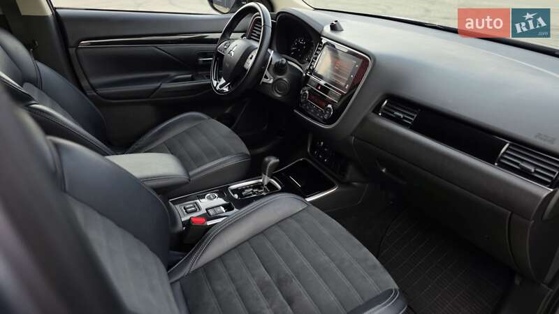 Позашляховик / Кросовер Mitsubishi Outlander 2019 в Києві фото 30 Позашляховик / Кросовер Mitsubishi Outlander 2019 в Києві