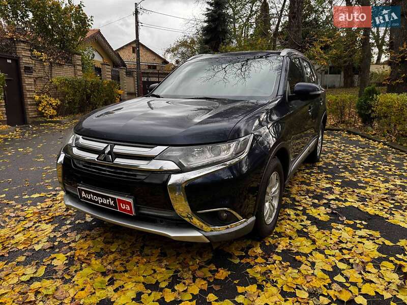 Внедорожник / Кроссовер Mitsubishi Outlander 2016 в Киеве фото Внедорожник / Кроссовер Mitsubishi Outlander 2016 в Киеве